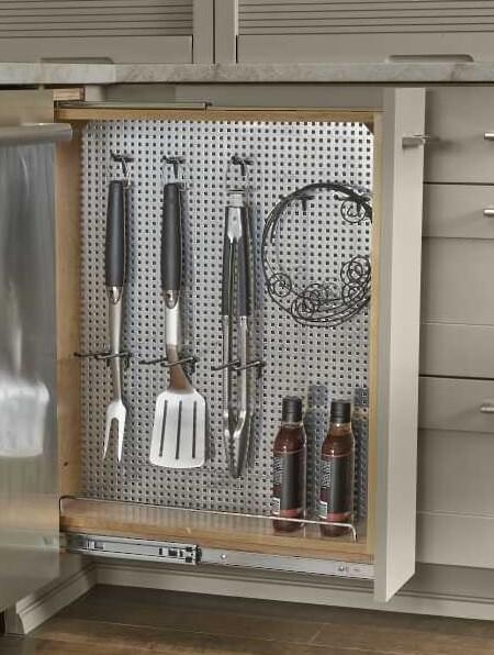 Rev-A-Shelf - 3" Filler Pullout Organizer with Ball-Bearing Soft-Close / Stainless Panel